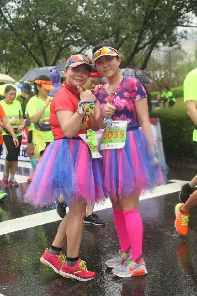 清马丨冒雨前行,向更好的乐动网页版登录入口_乐动(中国)
奔跑_En4013.png